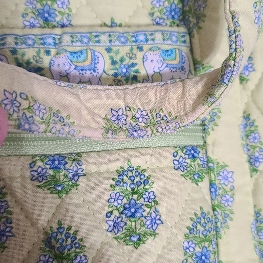 Vera Bradley Messenger Bag Chartreuse W/Blue Flowers Elephants Zips 13x16